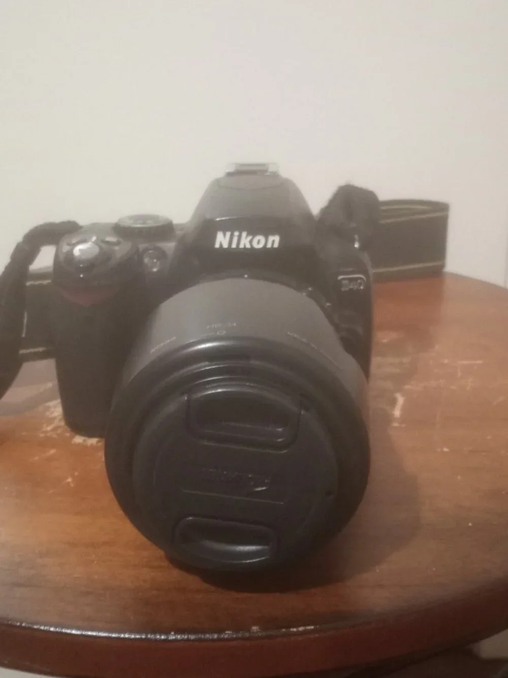 Nikon D40 6.1MP DSLR Camera Kit/AF-S DX 55-200mm Lens For Parts Only